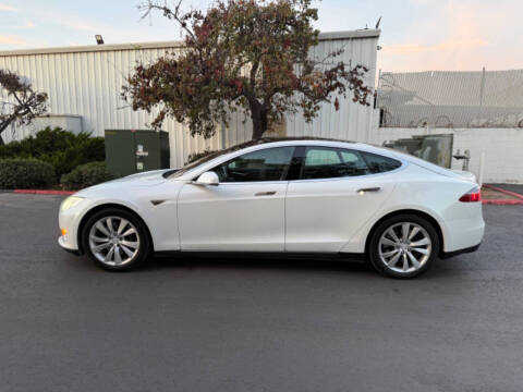 2014 Tesla Model S 85