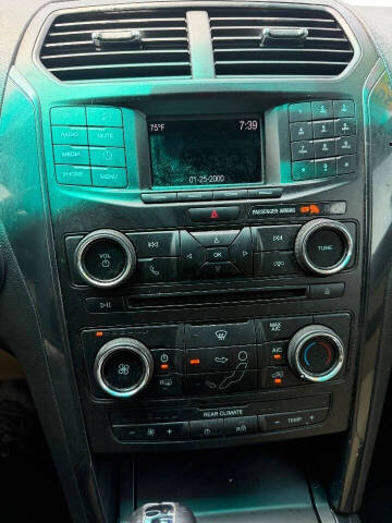 2016 Ford Explorer