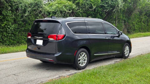 2020 Chrysler Pacifica Touring L