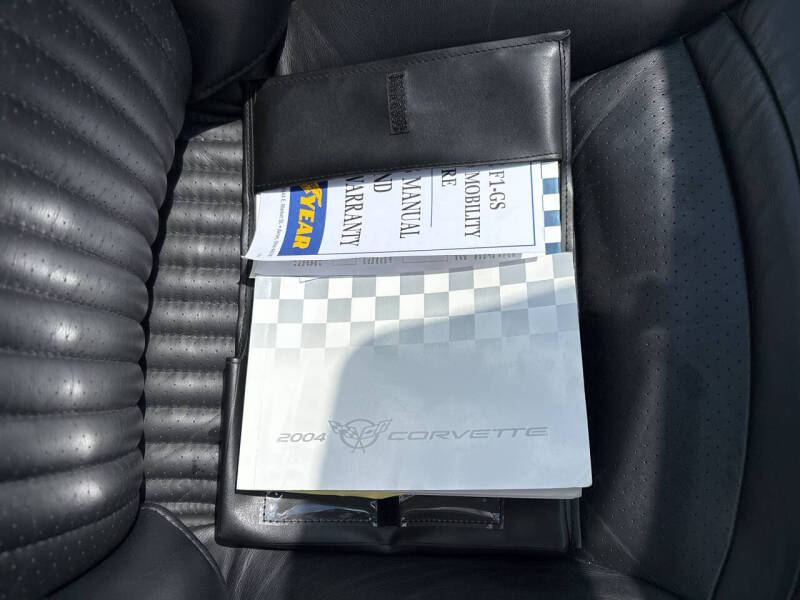 2004 Chevrolet Corvette
