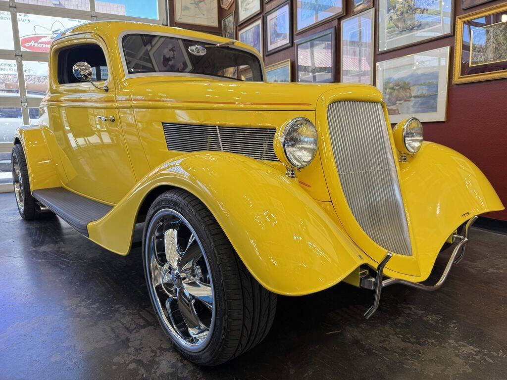 1934 Ford 3 Window Coupe 10