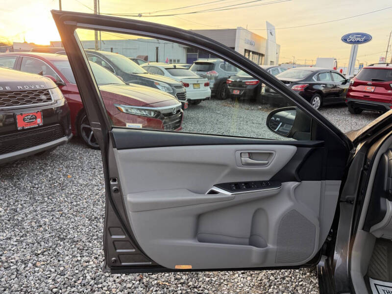 2016 Toyota Camry XSE