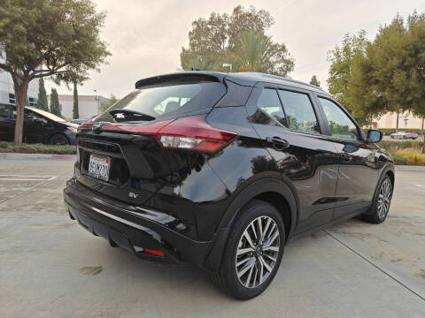 2023 Nissan Kicks SV