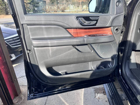 2023 Lincoln Navigator L Standard