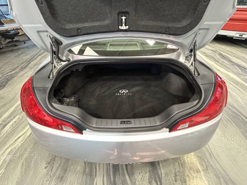 2012 Infiniti G37 Coupe x