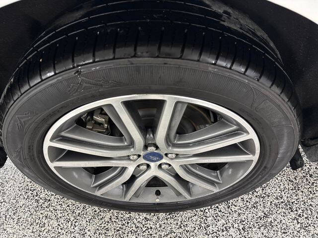 2021 Ford Edge Titanium