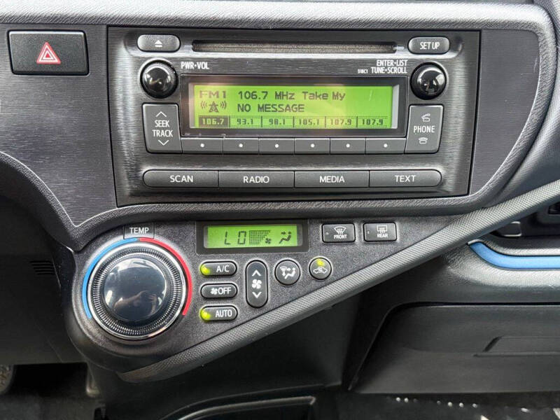 2013 Toyota Prius c Two