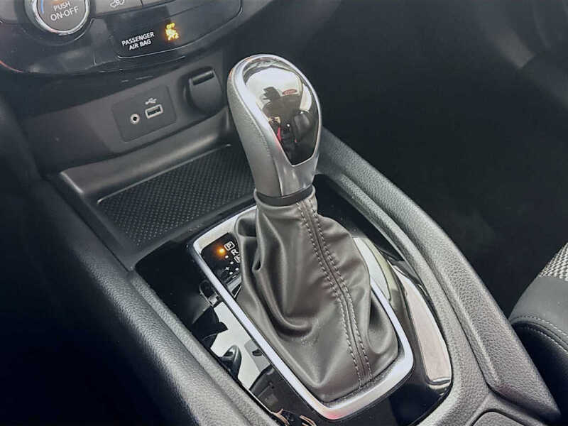 2022 Nissan Rogue Sport SV