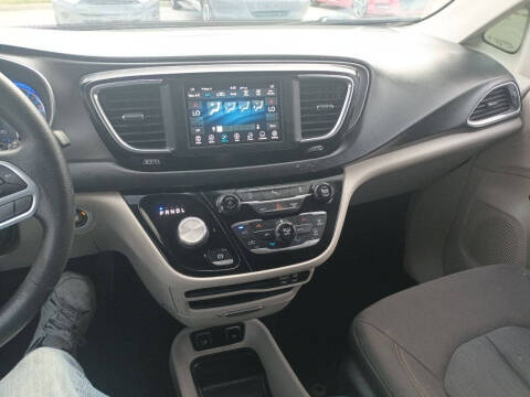 2020 Chrysler Pacifica Touring
