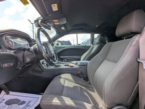 2016 Dodge Challenger SXT