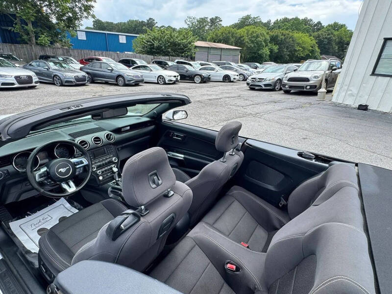 2015 Ford Mustang V6