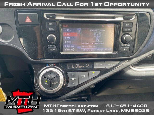 2016 Toyota Prius c Two