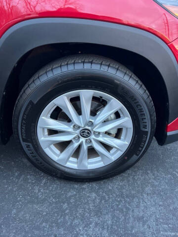 2024 Toyota Corolla Cross LE