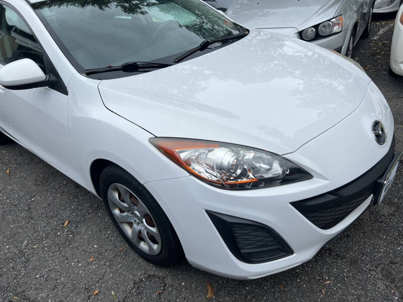 2011 Mazda MAZDA3 for sale at UNION AUTO SALES in Vauxhall NJ
