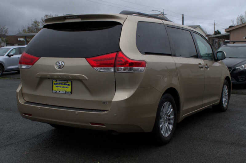 2011 Toyota Sienna