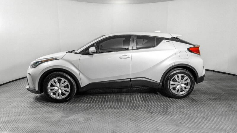 2020 Toyota C-HR LE