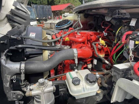 2019 Freightliner M2 106