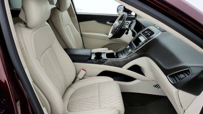 2020 Lincoln Nautilus Black Label