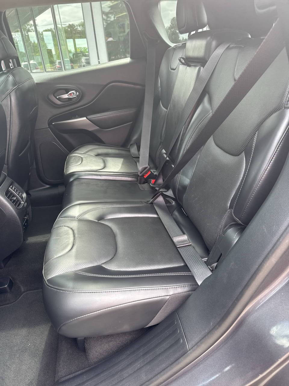 used 2020 Jeep Cherokee car, priced at $19,499