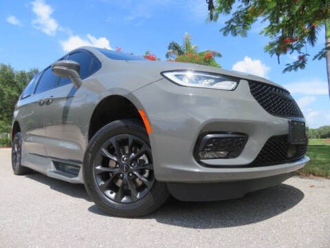 2021 Chrysler Pacifica Touring