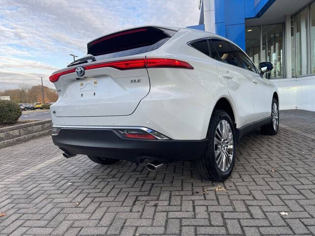 2023 Toyota Venza LE