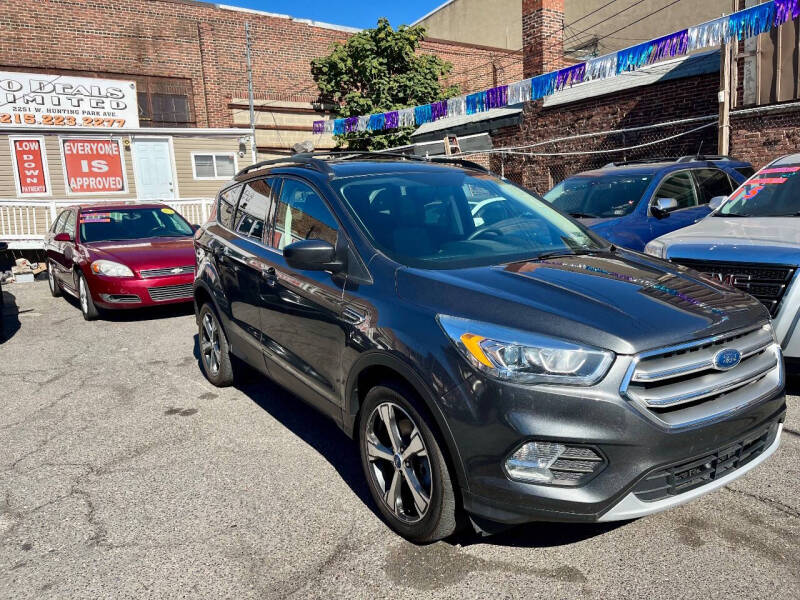 2017 Ford Escape SE photo 2