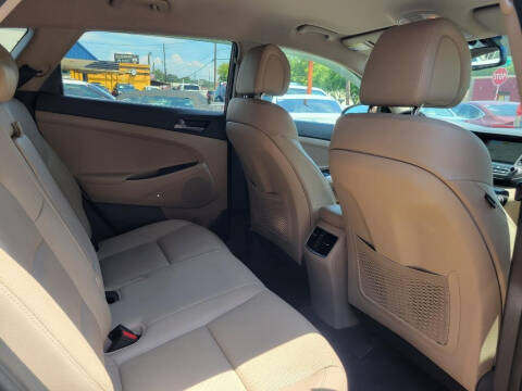 2017 Hyundai Tucson SE