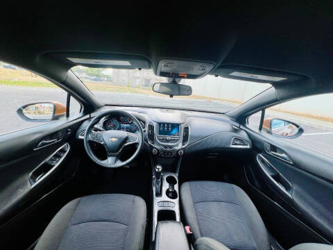 2017 Chevrolet Cruze LT Auto