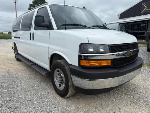 2025 Chevrolet Express LT 3500