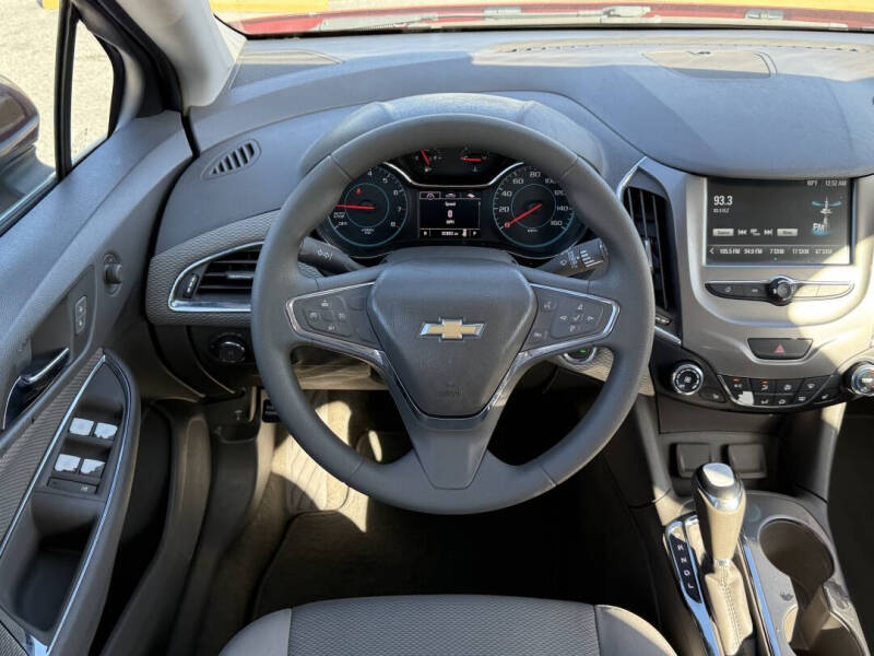 2018 Chevrolet Cruze LT Auto