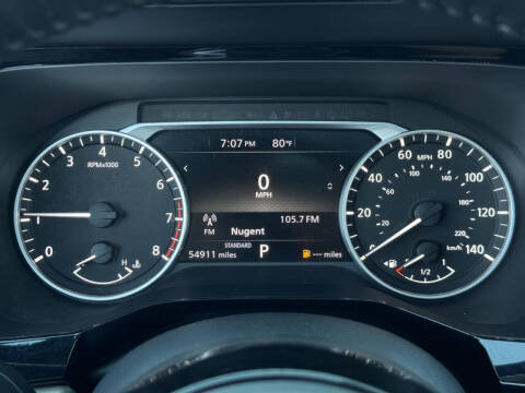 2022 Nissan Pathfinder SV