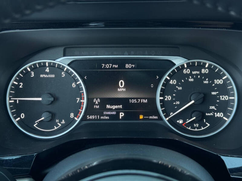 2022 Nissan Pathfinder SV