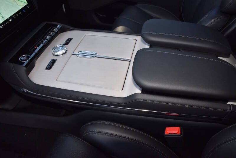 2025 Lincoln Navigator Reserve