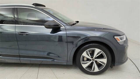 2024 Audi Q8 e-tron quattro Premium Plus