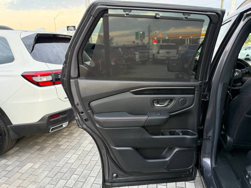 2025 Honda Pilot Black Edition