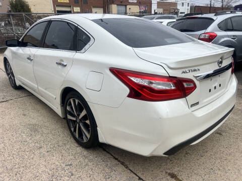 2016 Nissan Altima 2.5 SR