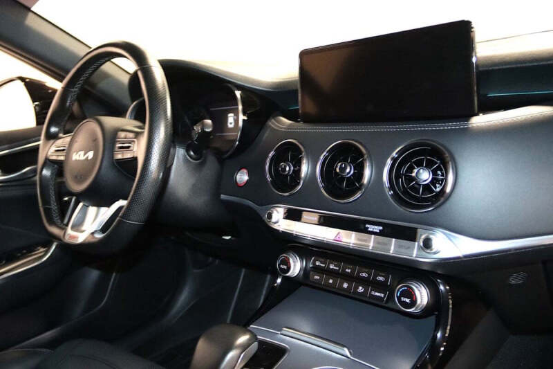 2022 Kia Stinger