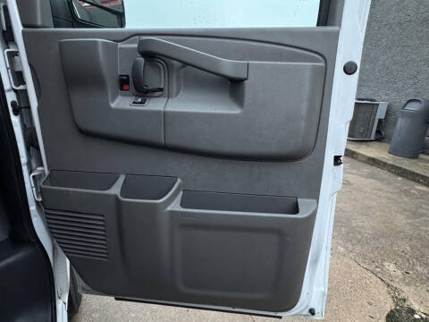 2018 GMC Savana 2500