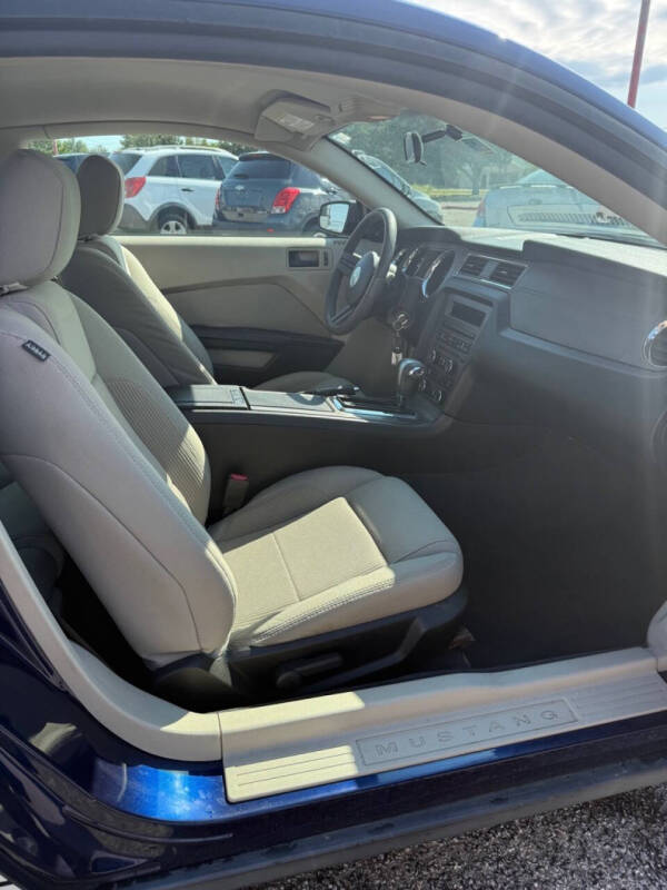 2011 Ford Mustang V6