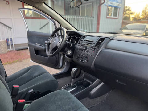 2011 Nissan Versa 1.8 S
