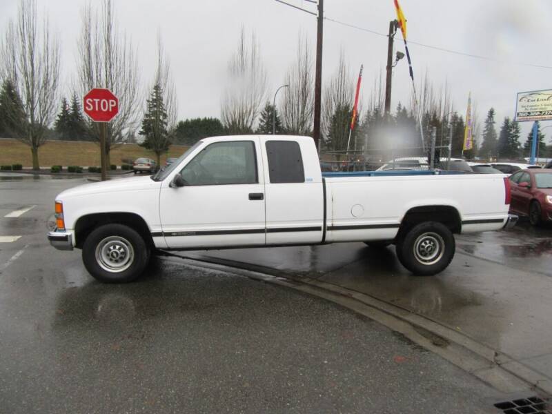 1996 Chevrolet C/K 2500 Series for sale at Car Link Auto Sales LLC in Marysville WA