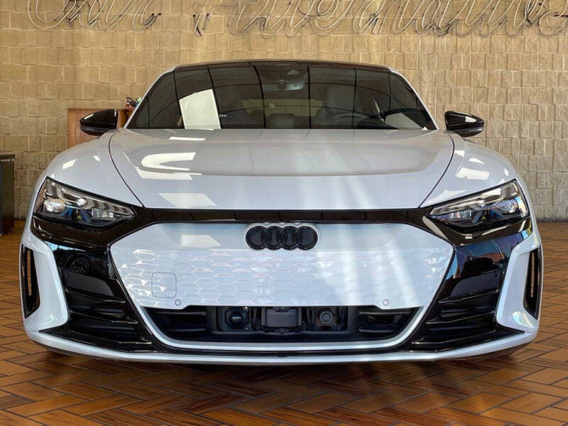 2023 Audi e-tron GT quattro Premium Plus