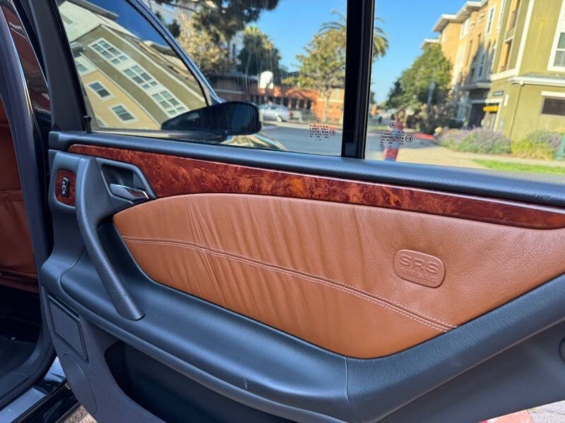 2000 Mercedes-Benz E-Class E 320