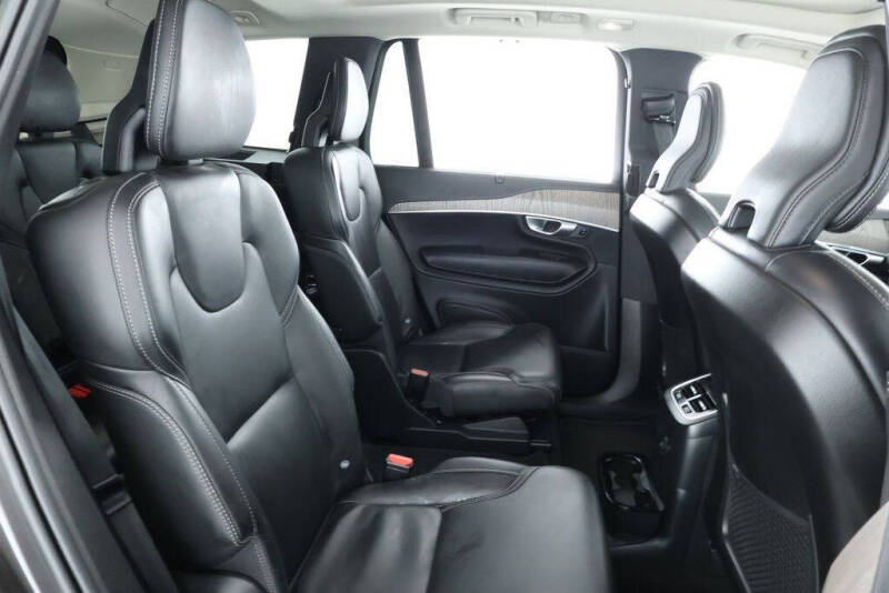 2023 Volvo XC90 Recharge T8 Ultimate Bright Theme 6P