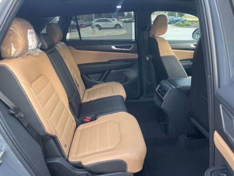 2026 Volkswagen Atlas Cross Sport SEL R-Line Black 4Motion