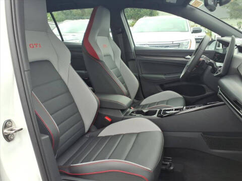 2025 Volkswagen Golf GTI Autobahn