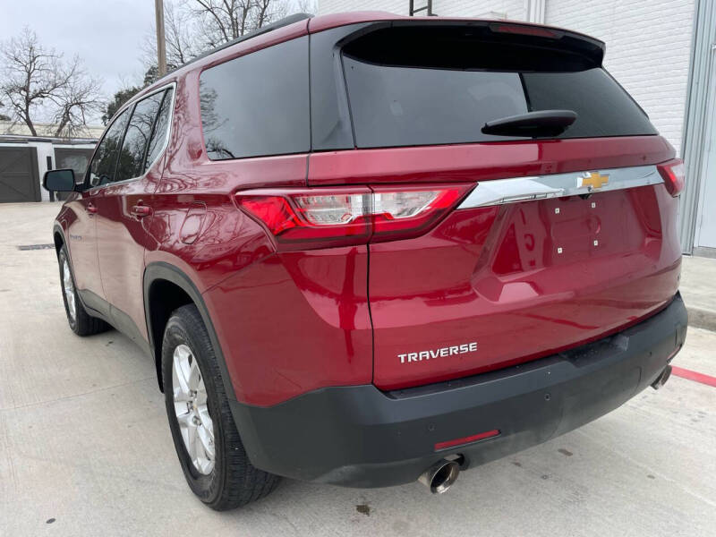 2021 Chevrolet Traverse LT Cloth