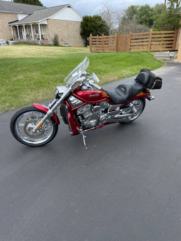 2005 Harley-Davidson V- Rod CVO