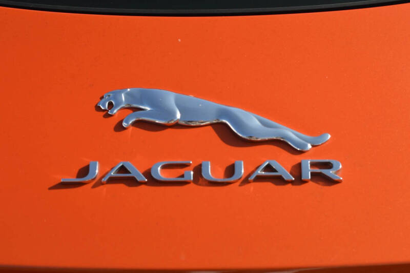 2016 Jaguar F-TYPE R