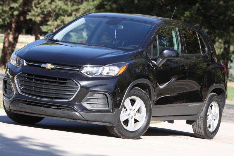 2020 Chevrolet Trax for sale at P M Auto Gallery in De Soto KS